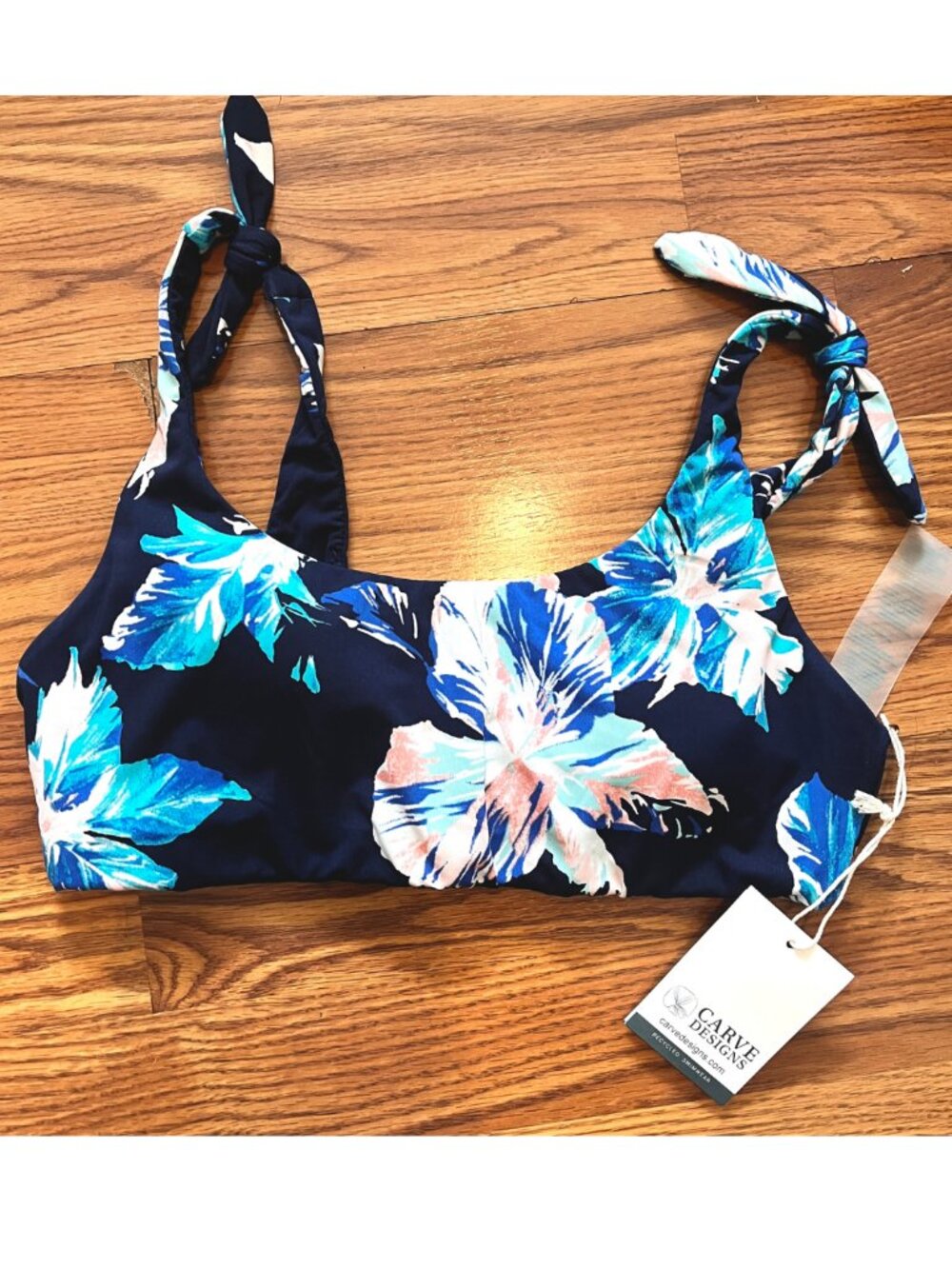 Carve Designs Sandhaven Bikini Top Sporty - M - Stargazer floral